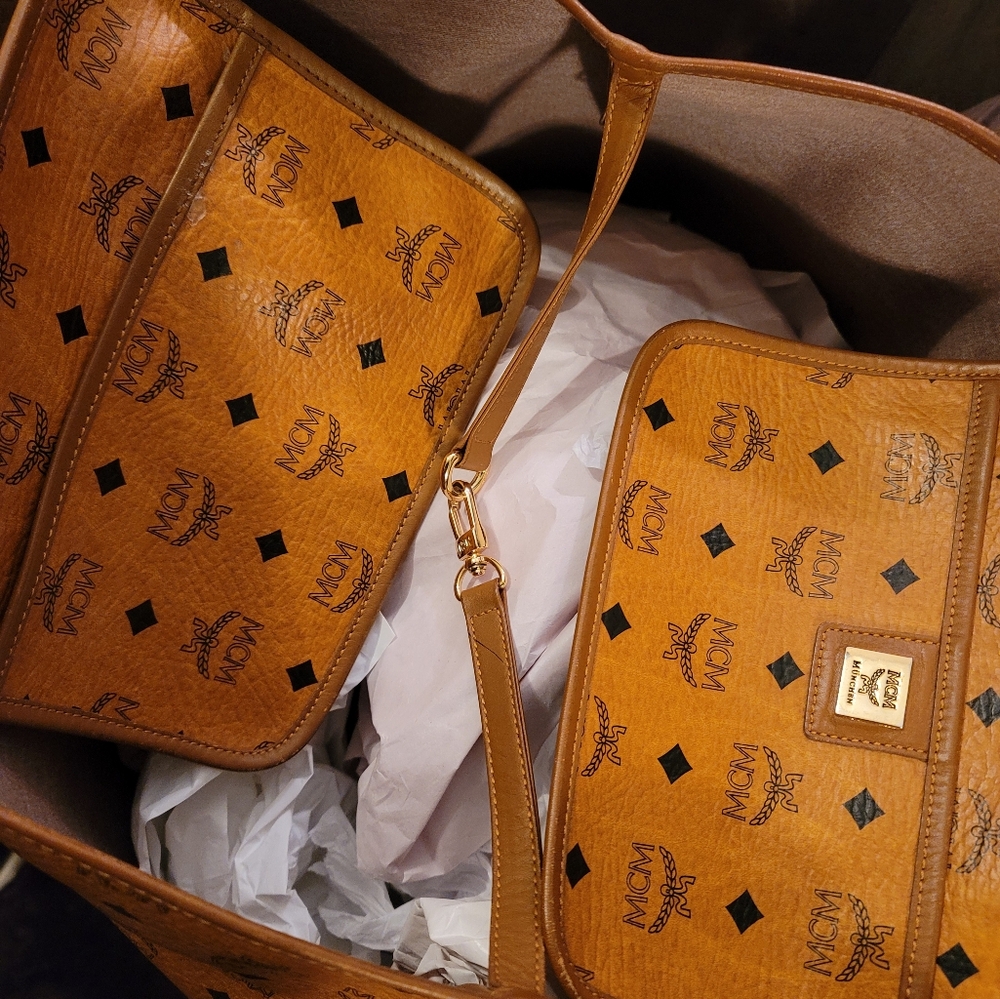 Authentic MCM large tote - Picture 7 of 12